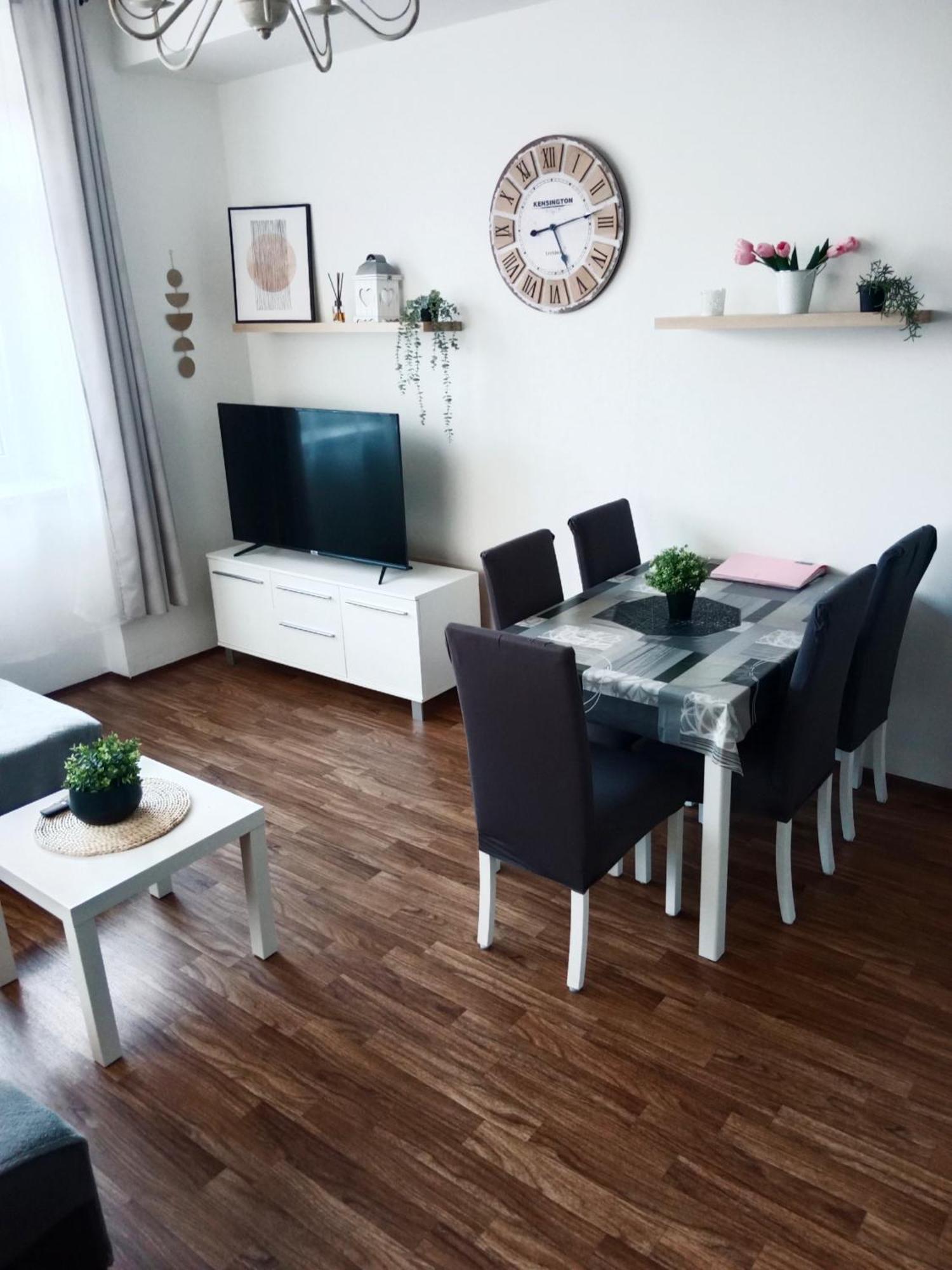 Apartman U Fontany 波杰布拉迪 外观 照片